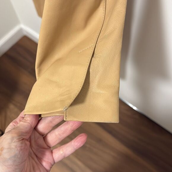 Kenneth Cole New York Woman’s Genuine Leather Full Length Tan Coat. Size Medium. - Picture 5 of 11